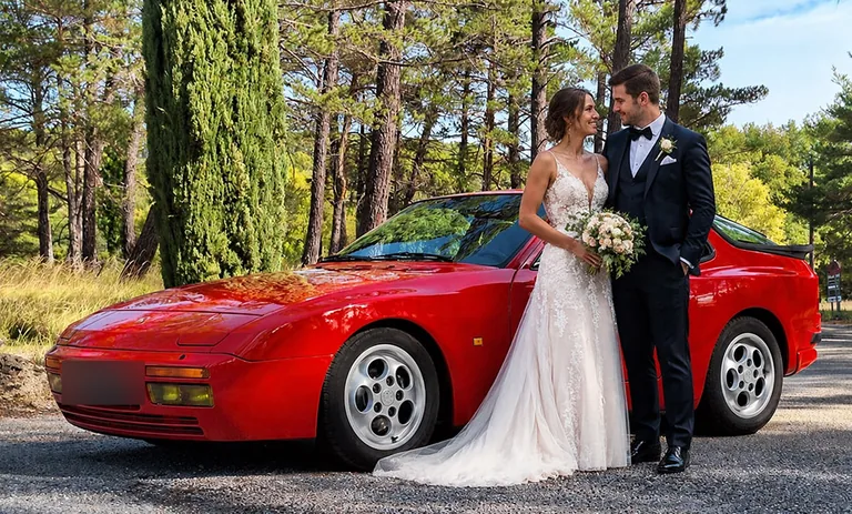 Κόκκινη Porsche για γάμο και φωτογράφιση